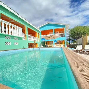 Otel Poko Poko, Playa